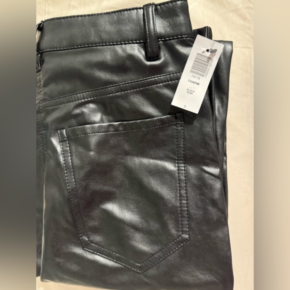 Aritzia Wilfred leather charm pants. Size 0 - Picture 3 of 4